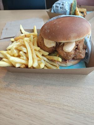 Big C & fries at Everdale Cafe & Gelato in Springvale