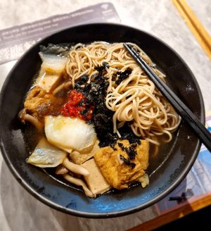 Delicious and healthy food at an amazing prixe at Vege Creek 蔬河 - Yanji St in Taipei