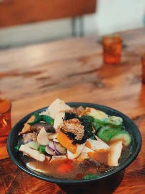 Yum at Vege Creek 蔬河 - Yanji St in Taipei