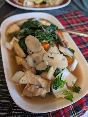 Tofu royal (def worth getting rice on the side to soak up the insanely flavorful broth!) at Thai Hut in Santa Maria