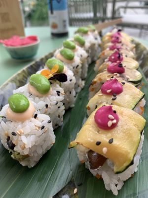 Shimeji Magic & Vida Roll  at Temakinho Milano Navigli in Milan