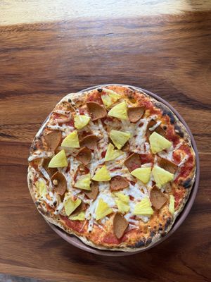 Pizza de pepperoni vegano   at Hierba Santa in San Cristobal De Las Casas