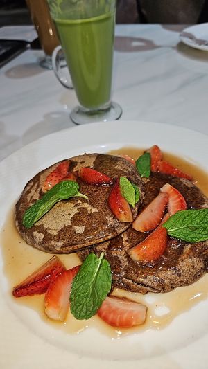  at Mani's Cafe in Muscat