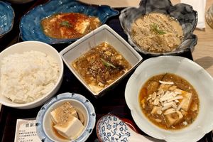 Deluxe set meal 😋   at tsuminaki Mapo Tofu - 罪無き麻婆豆腐 in Tokyo