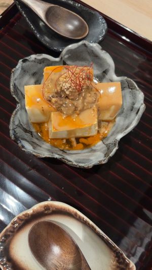 I only have the pic of the cold starter - the rest we ate to fast  at tsuminaki Mapo Tofu - 罪無き麻婆豆腐 in Tokyo