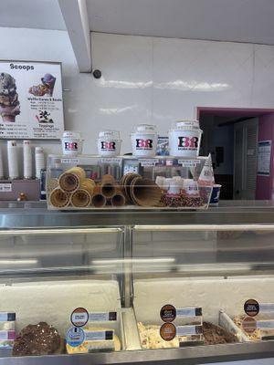 Sizes  at Baskin Robbins in Flagstaff