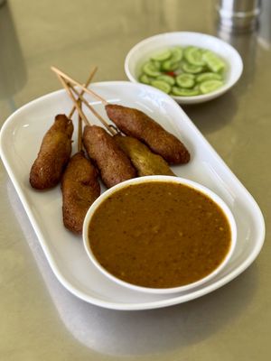 Chicken sautéed   at Thai Hom - ไทยหอม in Bangkok