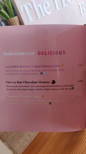 Sobremesa at The Flower Bar & Coffee Shop in Faro