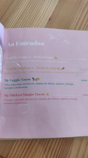 Entradas at The Flower Bar & Coffee Shop in Faro