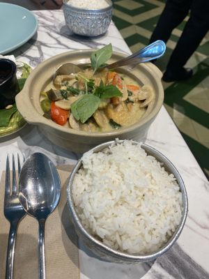 Vegan Green Curry with Tofu and Vegetables  at Jatujak - Mall of Asia in Pasay