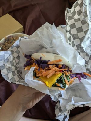 Bao with Tofu at Waikiki Poke in Sirmione