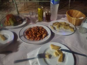 The full meal at Klimataria "Η ΚΛΗΜΑΤΑΡΙΑ" in Icaria