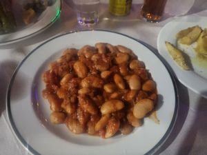 Gaint beans at Klimataria "Η ΚΛΗΜΑΤΑΡΙΑ" in Icaria