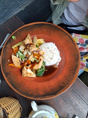 Tofu Teriyaki at Soup and Roll in Berlin