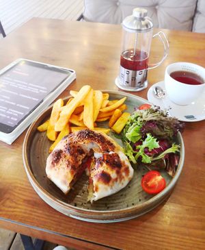 creative vegan burger with fries #Veganuary at Schiller Kaffee Kemer & Franco's Pizza in Kemer