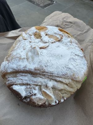 Almond 🥐  at Okja in East London