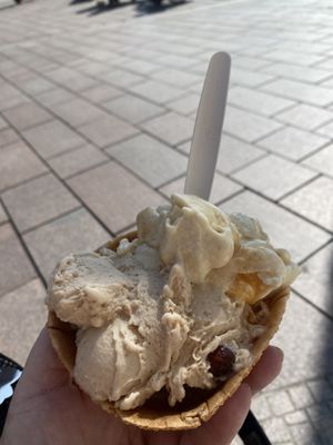 Marzipan – Haselnuss, Marzipan – Salted Karamell, Marzipan – Pistazie   at LisEis in Luebeck