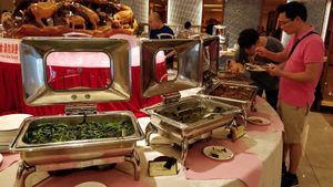 Buffet area 3 at Yuan Qi Lou - Nanshan Temple in Sanya