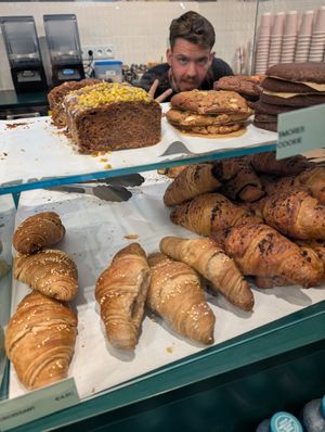Vegan croissants and cakes. at VIE - Veganista / The LaLa - T3-F in Vienna