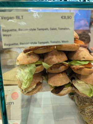 Ready-made sandwiches at VIE - Veganista / The LaLa - T3-F in Vienna