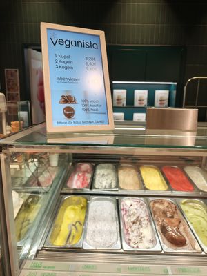  at VIE - Veganista / The LaLa - T3-F in Vienna