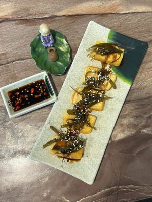 Fried Tofu with Japanese Seaweed.
Photo by Henry Lau aka Mr Purple. at Lập Vegetarian Restaurant in Central Singapore