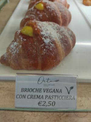 Vegan pastry at Naturasi - Piazza Ippolito Nievo in Rome