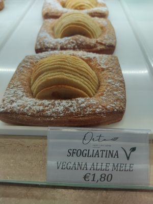 Vegan cake at Naturasi - Piazza Ippolito Nievo in Rome
