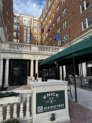 Very nice location   at Knick Salon and Spa  in Milwaukee