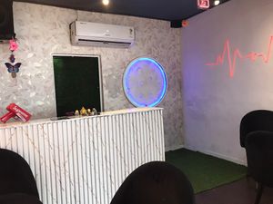 Front counter at 365 Day's Cafe in New Delhi