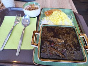 Ghorme sabzi at Dadashi in Hamburg