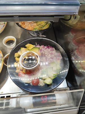 Bowl at Como Express in Madrid