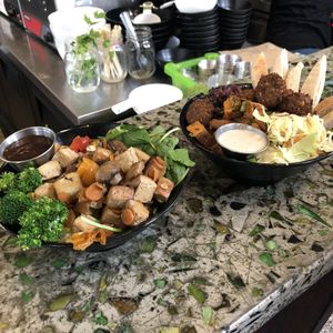 Bol Tao et Bol Falafel at Panthere Verte - Plateau in Montreal