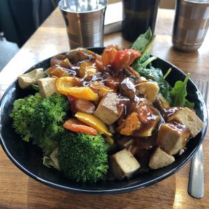 Bol Tao at Panthere Verte - Plateau in Montreal