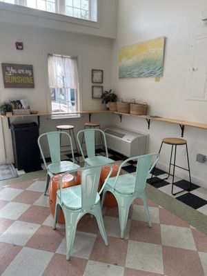 Seating  at freshroll - Mashpee Commons in Mashpee