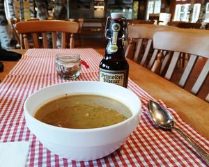 Vegane Erbsensuppe 😀 at Milchhalle Wilsede in Bispingen