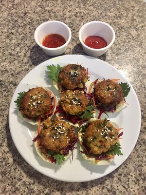 Mini patties in raw veg cups x2 at Health Oasis Resort in Koh Samui