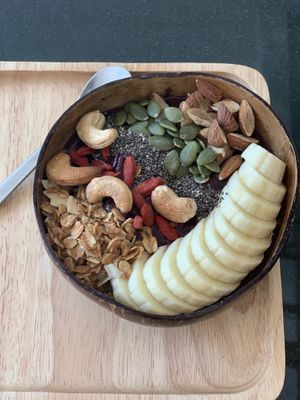 Açaí bowl at Sunshine Market in Bangkok