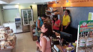 inside store at Sunshine Market in Bangkok