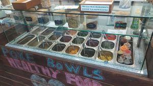 Ingredients to choose from at POKE START-EAT in Lestartit