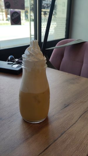 Mango milkshake at Ciacho Bez Cukru in Krakow
