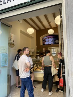 The front   at Gelato Giusto in Milan