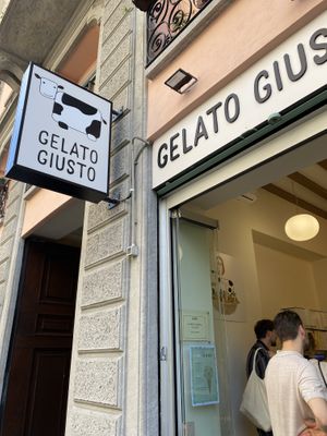 Sign   at Gelato Giusto in Milan