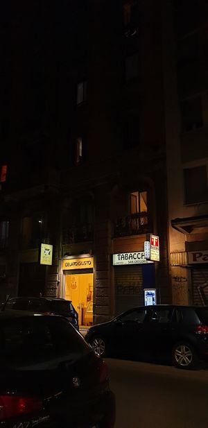 Street view at Gelato Giusto in Milan