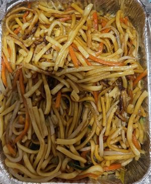 Veggies noodles  at JD Sushi Restaurant in Agrigento