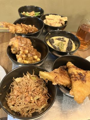 Rice table  at Toko Samasama in Haarlem