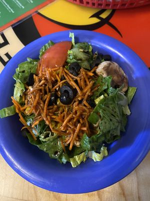 Fresh side salad  at Oscar's Cafe in Springdale