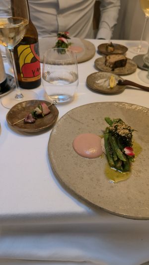 Haricots verts et pêche at Datil in Paris