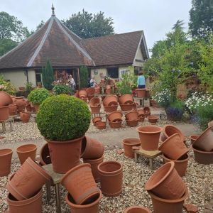 Pottery at The Straw Kitchen in Whichford