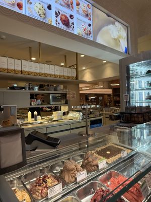 front  at Caffè e Gelato in Berlin